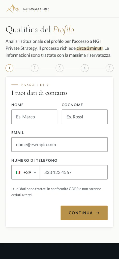 Il modulo di qualifica su un telefono: passo 1 di 5, i tuoi dati di contatto.